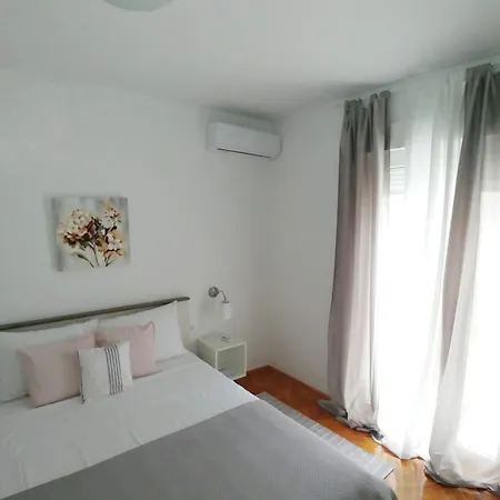 Luxury Meje *